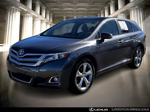 Used 2015 Toyota Venza Limited image 9