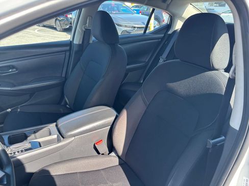 Used 2025 Nissan Sentra S FWD image 31
