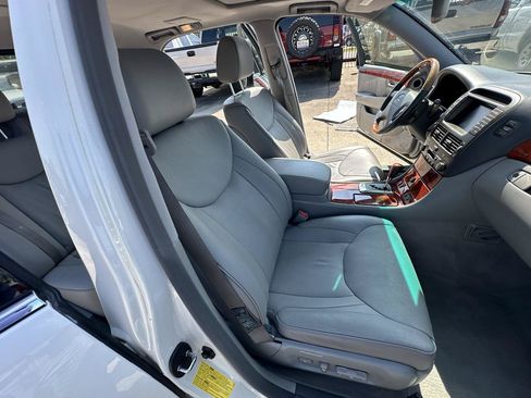 Used 2006 Lexus LS 430 RWD image 48