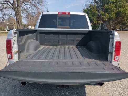 Used 2016 RAM 1500 Laramie w/ Convenience Group AWD/4WD image 19