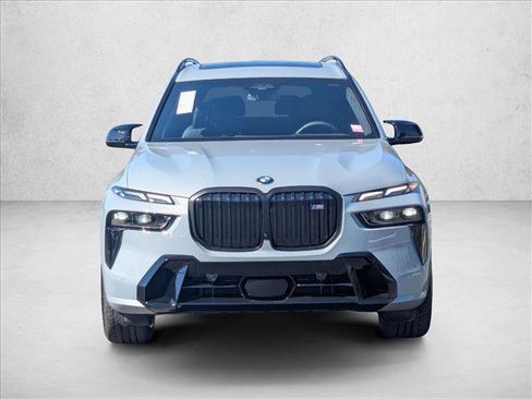 New 2026 BMW X7 M60i image 5