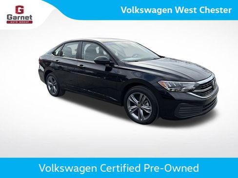 Certified 2024 Volkswagen Jetta SE FWD image 8