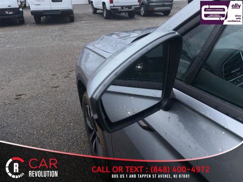 Used 2024 Volkswagen Tiguan S image 15