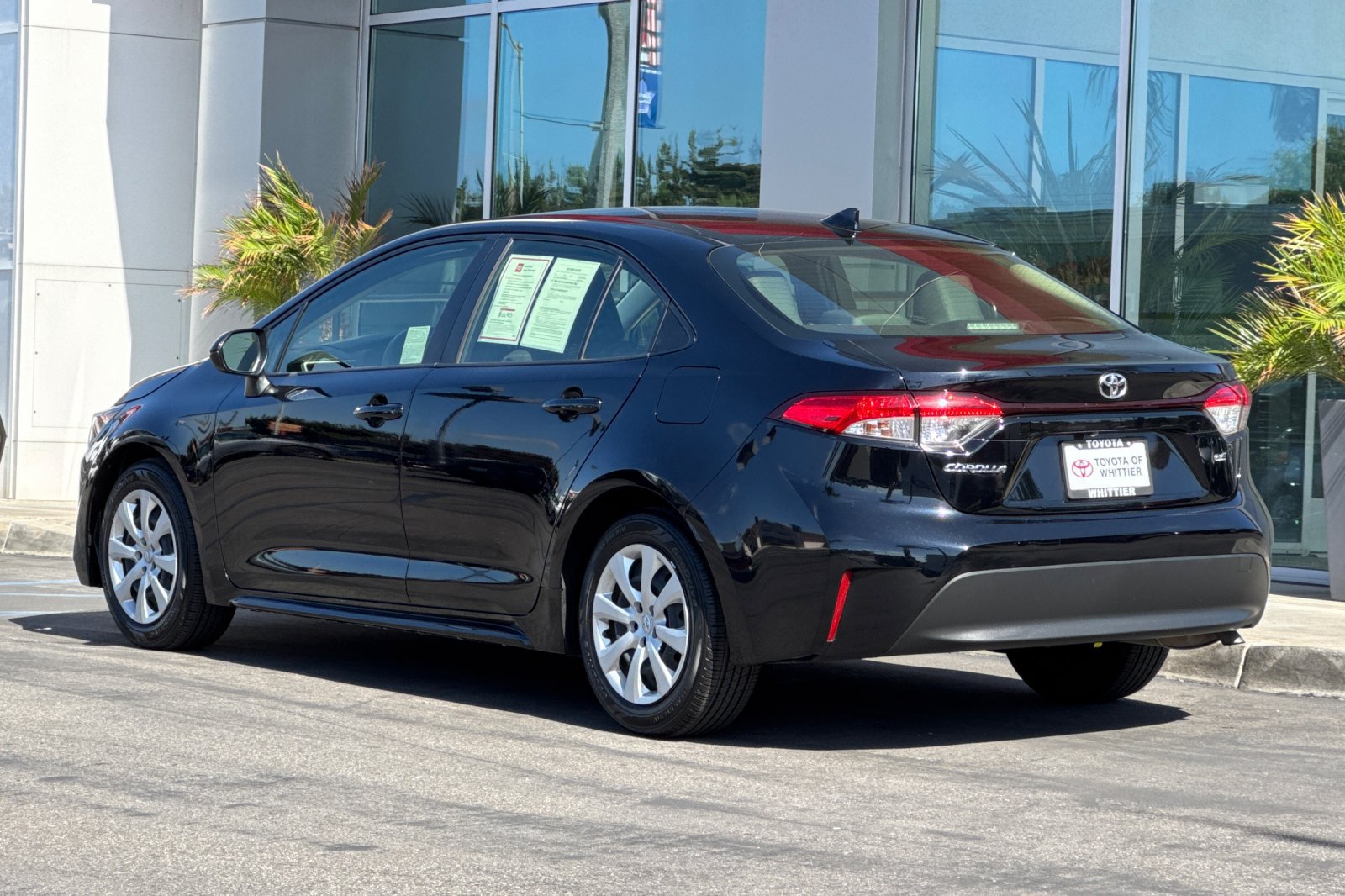 Used 2023 Toyota Corolla LE w/ Carpet Mat Package (TMS) FWD image 8