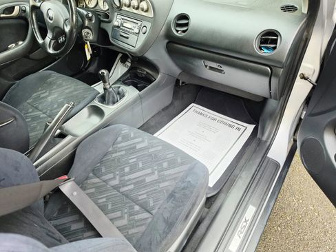 Used 2002 Acura RSX Sport Coupe 2D image 11