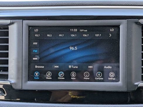 Used 2019 Chrysler Pacifica Touring Plus w/ S Appearance Package image 17