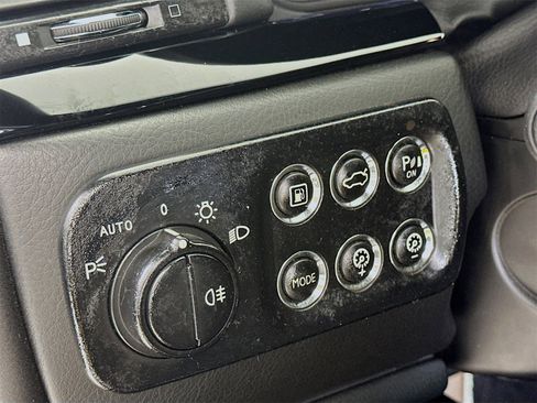 Used 2018 Maserati GranTurismo Sport image 11