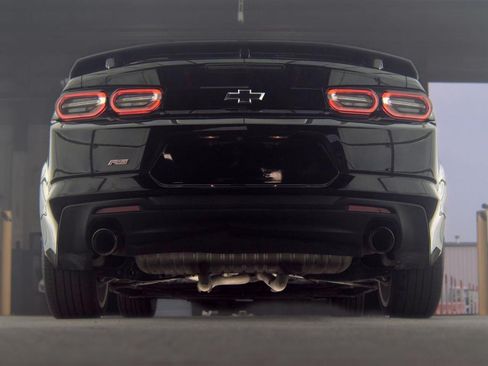 Used 2022 Chevrolet Camaro LT w/ RS Package RWD image 6