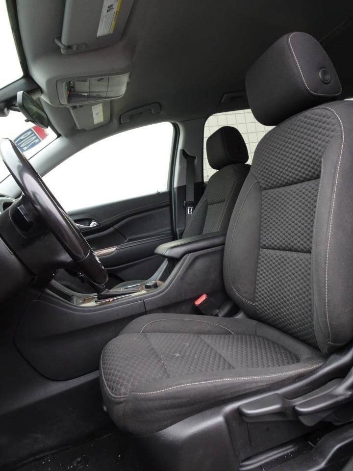Used 2019 GMC Acadia SLE AWD/4WD image 11