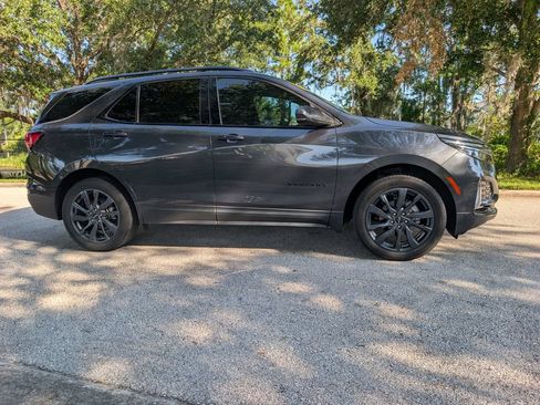 Used 2022 Chevrolet Equinox RS AWD/4WD image 10