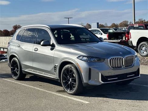 Used 2025 BMW X5 xDrive40i w/ Climate Comfort Package image 22