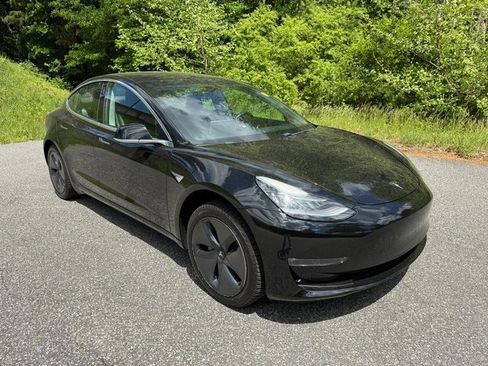 Used 2018 Tesla Model 3 Long Range RWD image 4