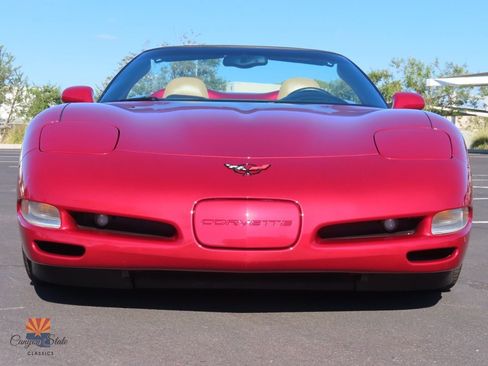 Used 2004 Chevrolet Corvette Convertible w/ Preferred Equipment Group image 32