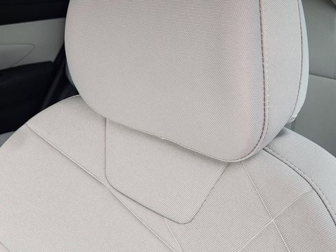 New 2026 Hyundai Tucson SE image 12