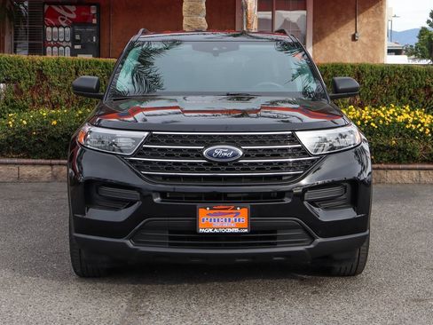 Used 2023 Ford Explorer XLT w/ Class IV Trailer Tow Package image 3