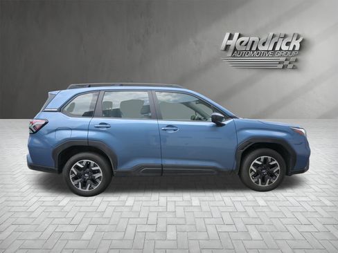 Certified 2025 Subaru Forester AWD/4WD image 10