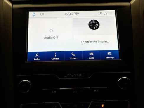 Used 2020 Ford Fusion SE image 9