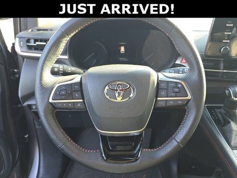 Used 2021 Toyota Sienna XSE image 14