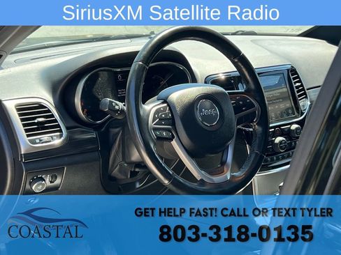 Used 2019 Jeep Grand Cherokee Altitude image 5