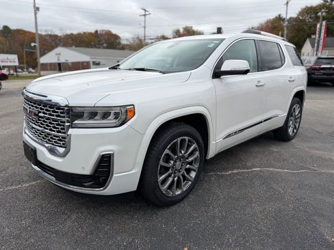 Used 2023 GMC Acadia Denali w/ Denali Ultimate Package image 7