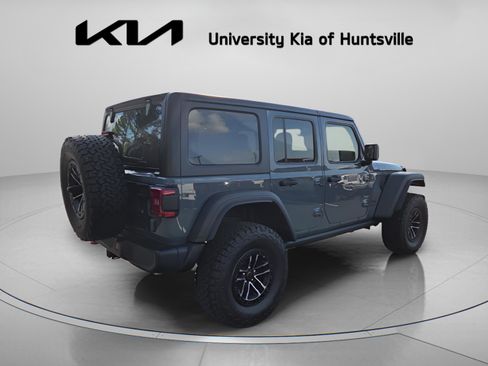 Used 2024 Jeep Wrangler Unlimited Rubicon w/ XTREMEE 35" Tire Package image 7