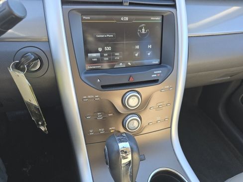 Used 2013 Ford Edge SEL image 25