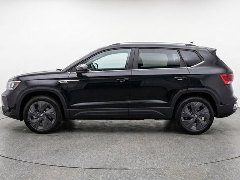 Used 2025 Volkswagen Taos S FWD image 5