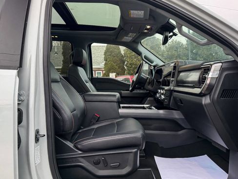 Used 2025 Ford F450 Lariat image 17