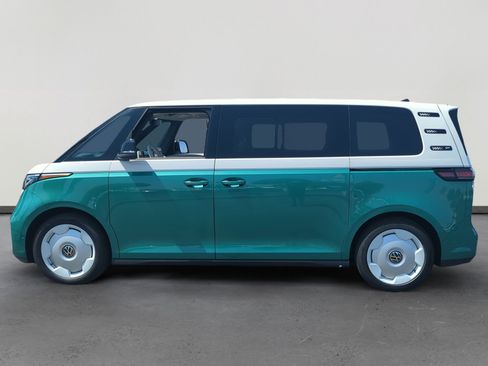 New 2025 Volkswagen ID. Buzz 1st Edition image 2