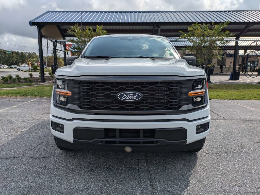 New 2026 Ford F150 Lariat w/ Equipment Group 501A Mid AWD/4WD image 9