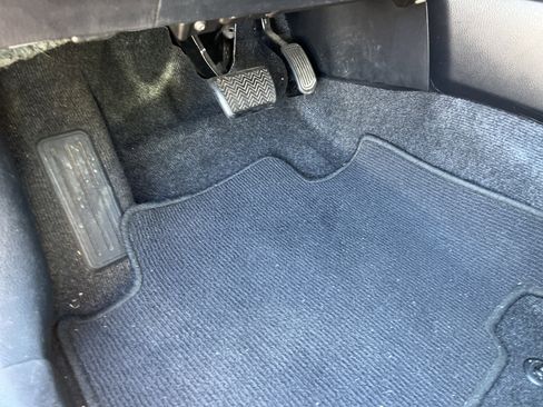 Used 2016 Toyota RAV4 SE w/ Advanced Technology Package image 16