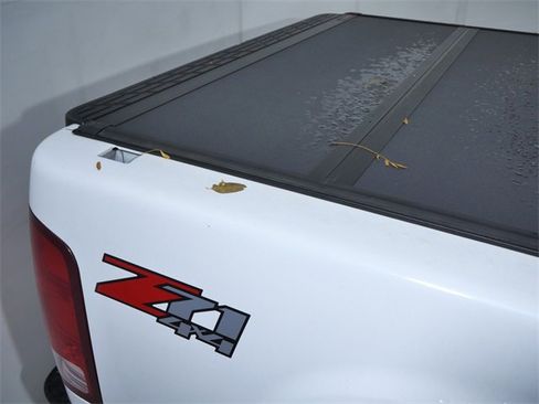 Used 2011 GMC Sierra 1500 SLT w/ All-Terrain Package image 10