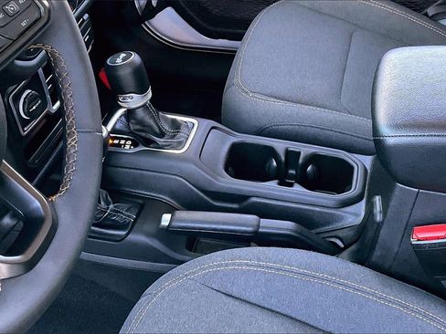 Used 2024 Jeep Wrangler Sport S image 14