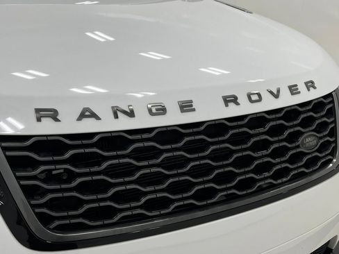Used 2018 Land Rover Range Rover Velar R-Dynamic SE AWD/4WD image 41