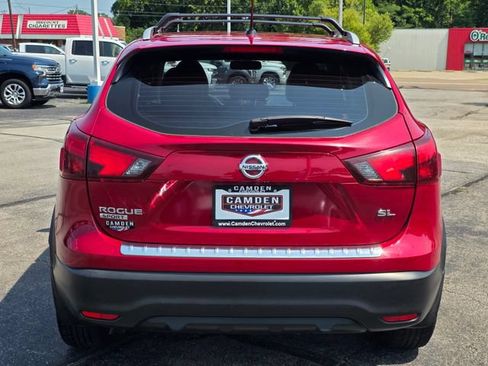 Used 2018 Nissan Rogue Sport SL FWD image 10