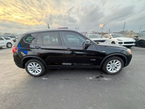 Used 2017 BMW X3 xDrive28i image 2