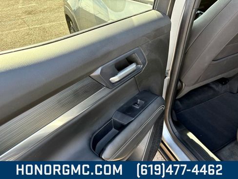 Used 2025 GMC Terrain Elevation image 18