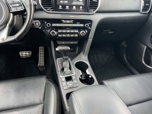 Used 2021 Kia Sportage S w/ S AWD Premium Package image 17