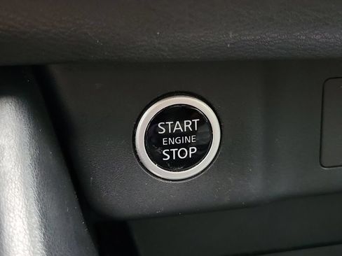 Used 2021 Nissan Rogue SL FWD image 41