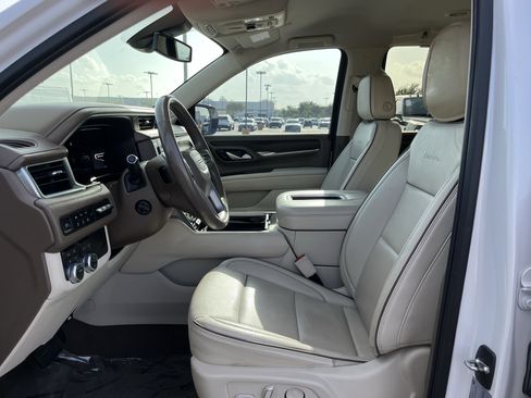 Used 2022 GMC Yukon Denali AWD/4WD image 31