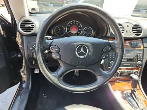 Used 2008 Mercedes-Benz CLK 350 Coupe image 12
