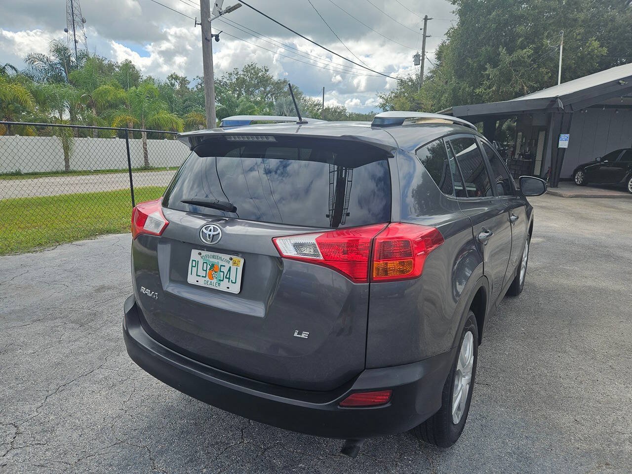 Used 2014 Toyota RAV4 LE FWD image 6