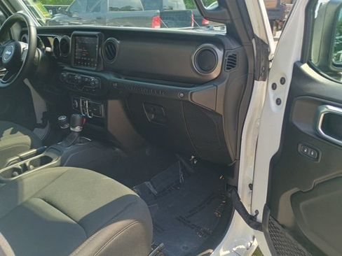Used 2022 Jeep Wrangler Unlimited Sport AWD/4WD image 14