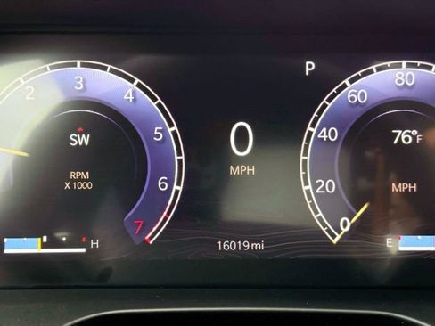 Used 2024 Jeep Grand Cherokee L Laredo w/ Luxury Tech Group I AWD/4WD image 23