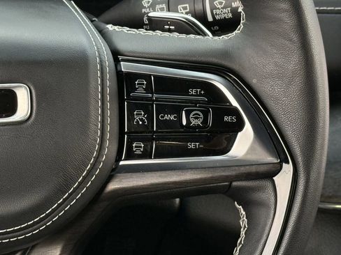 Used 2023 Jeep Grand Cherokee Overland w/ Adv Protech Group III image 15