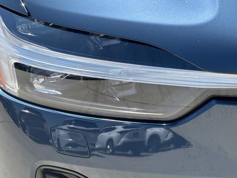 Used 2025 Volvo XC60 B5 Ultra w/ Protection Package Premier AWD/4WD image 11