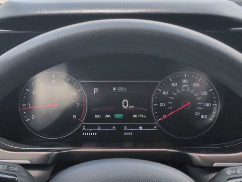 Used 2022 Kia Sorento LX FWD image 25