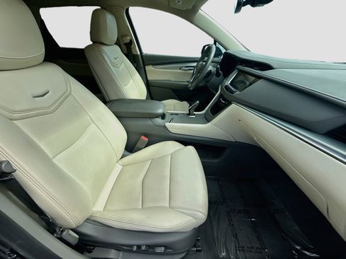 Used 2019 Cadillac XT5 Luxury FWD image 31