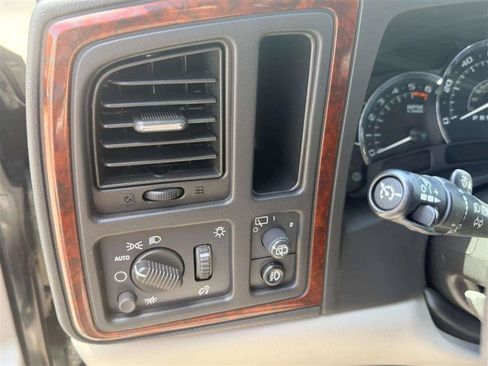 Used 2006 Cadillac Escalade AWD image 39