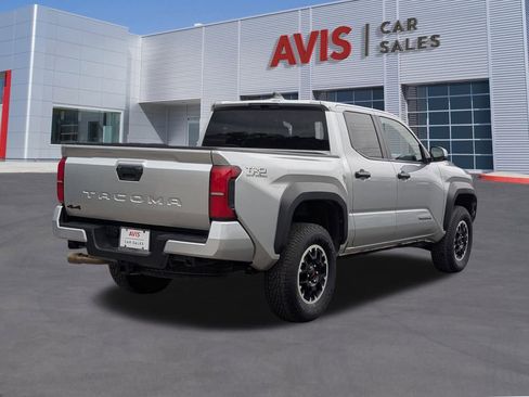 Used 2025 Toyota Tacoma TRD Off-Road image 6